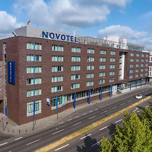 4* מלון Novotel City