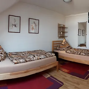 Zwei Ruhige, Private Gaestezimmer Nahe U-bahn Accommodatie bij particulieren Neurenberg