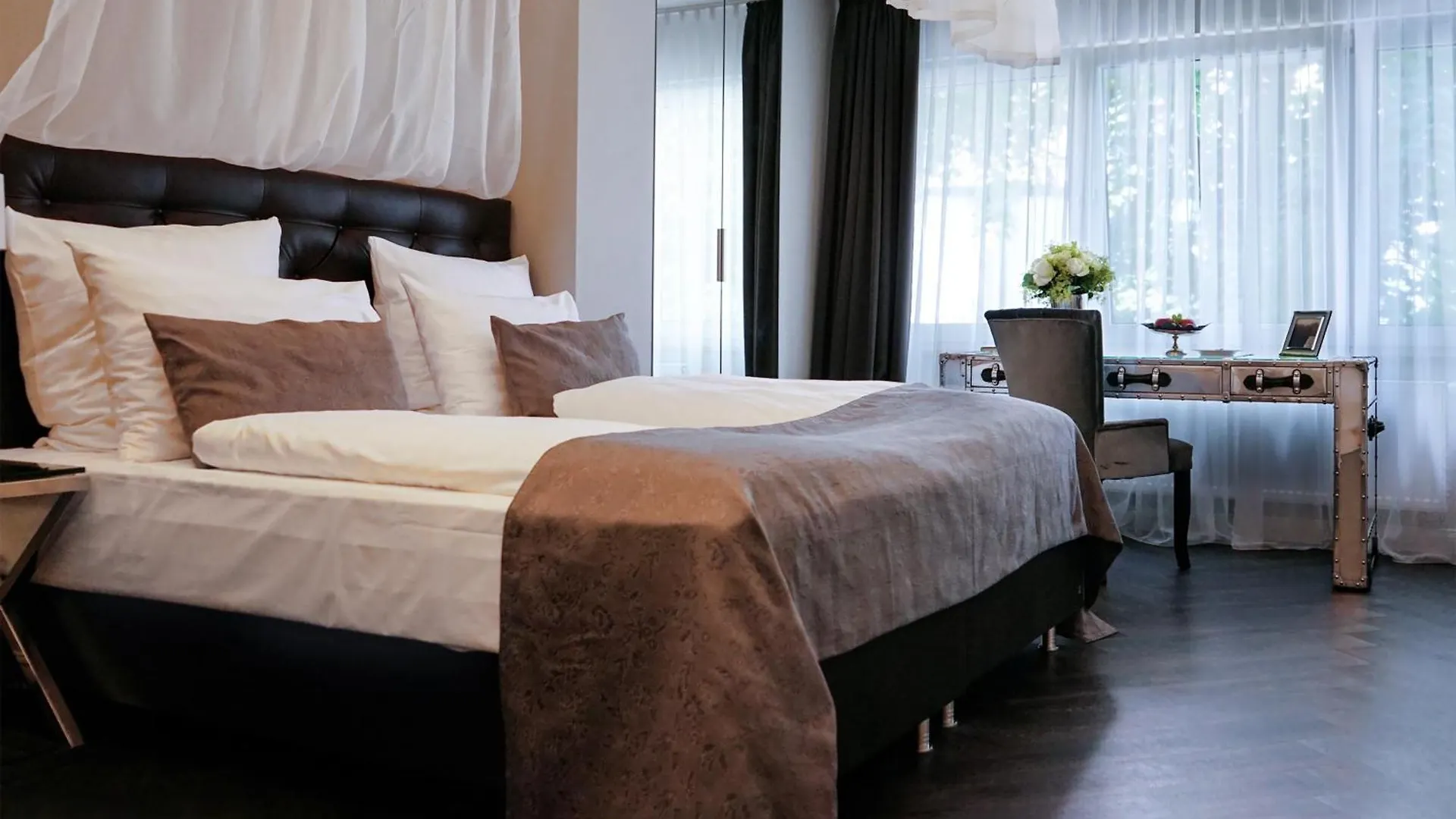 Villahotel Rheinblick Cologne 4*,